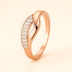 Elegance Ring – 925 Sterling Silver with Rose or Yellow Gold Plating and Zirconia