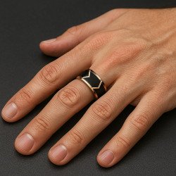 "V-Edge" Men’s Ring – Tungsten Carbide & Rose Gold, 8mm